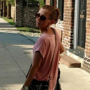 Meet your Posher, Rebecca